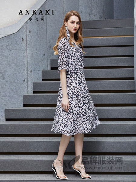 安卡茜女装品牌2019春夏新款韩版中长款收腰显瘦a字裙