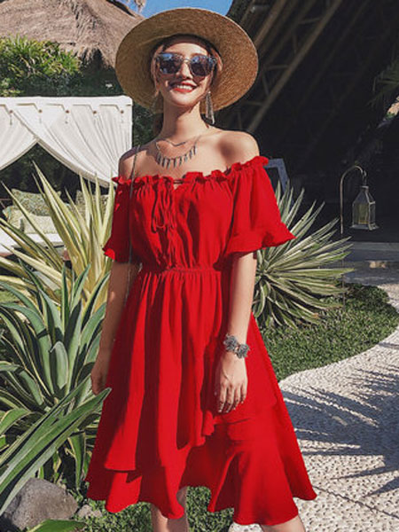 HOLIDAY LADY度假小姐女装品牌2019春夏红色短袖一字肩系带连衣裙