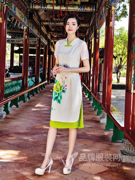 千唐绣女装品牌2019春夏中国风改良式日常优雅旗袍裙