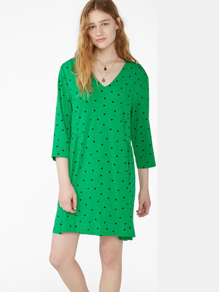 Monki女装品牌2019春夏新款休闲宽松V领印花短袖波点连衣裙