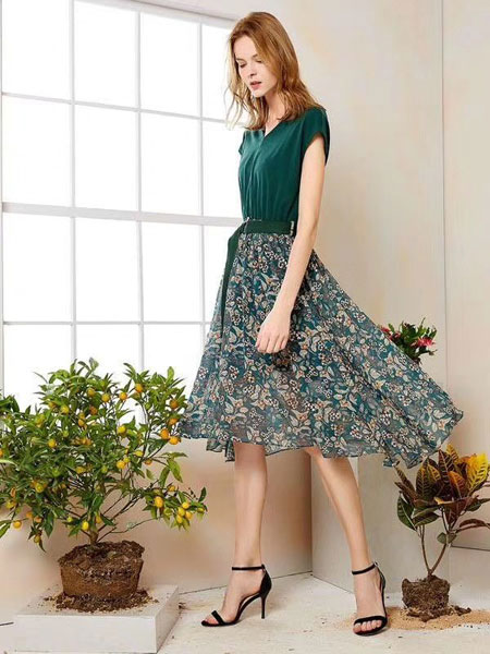 格悦女装品牌2019春夏新款修身气质显瘦连衣裙