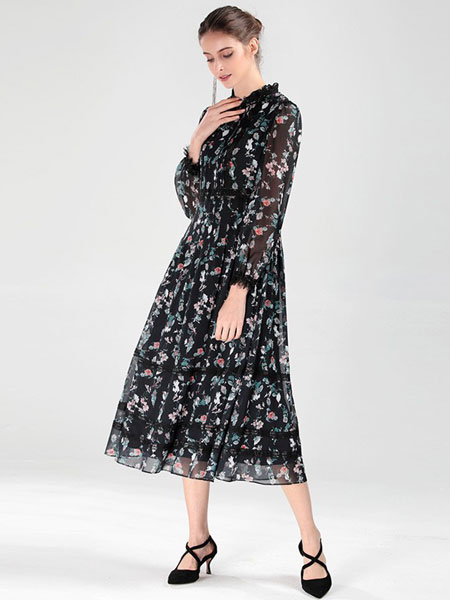圣可尼女装品牌2019春夏新款法式复古气质印花裙子