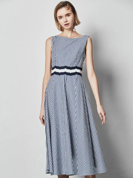 迪卡轩女装品牌2019春夏新款很仙的法国小众连衣裙港味复古收腰A字裙