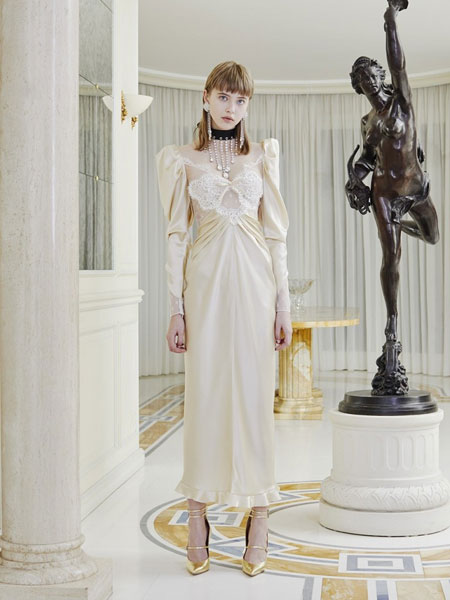 Alessandra Rich亚历山德拉·瑞秋女装品牌2019春夏新款欧美修身收腰纯色V领长袖白色连衣裙