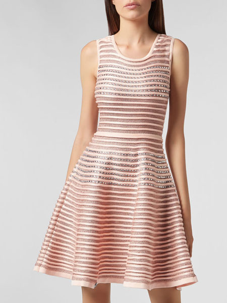 菲利浦·普莱因女装品牌2019春夏新款小波浪边装饰连衣裙