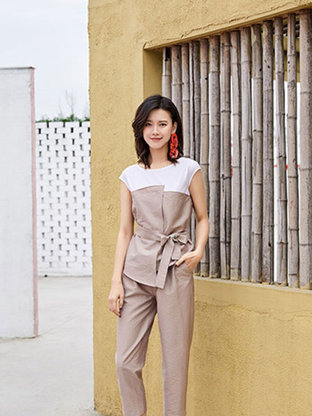 迪思兰柏女装品牌2019春夏新款韩版气质修身时尚短裤两件套潮