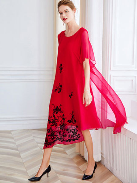 萨拉迪恩女装品牌2019春夏新款网纱拼接蕾丝红色重工钉珠镶钻V领长裙