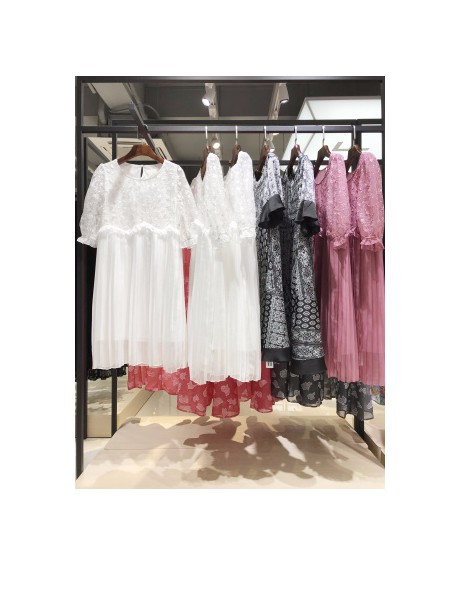 成都哪里有品牌折扣精品女装店进货渠道厂家批发一手货源