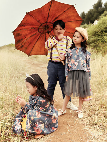 欧抱抱童装品牌2019春夏新款韩版复古气质休闲套装公主裙