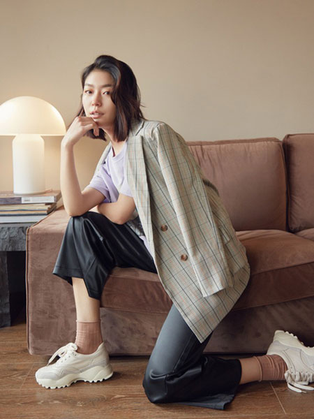 GAROSU女装品牌2019春季新款韩版气质格子西装外套