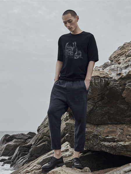 北纬30度男装品牌2019春夏新款韩版宽松时尚圆领短袖T恤