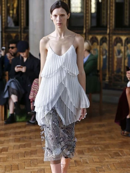 雪伦·沃可布女装品牌新款时尚拼接下摆不规则吊带连衣裙