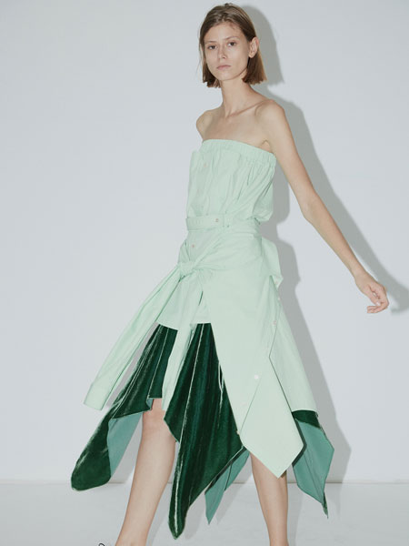 QIUHAO设计师品牌女装品牌2019春夏新款时尚衬衫式抹胸上衣/丝绒手帕裙半身裙