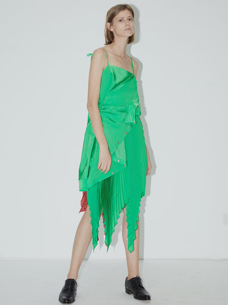 QIUHAO设计师品牌女装品牌2019春夏新款纯色性感露背吊带裙长裙子雪纺连衣裙