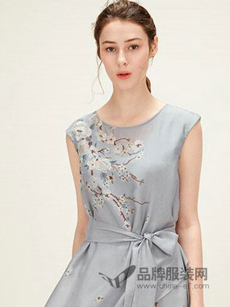 欧柏兰奴女装品牌2019春夏新款七分袖纯色针织衫衬衫