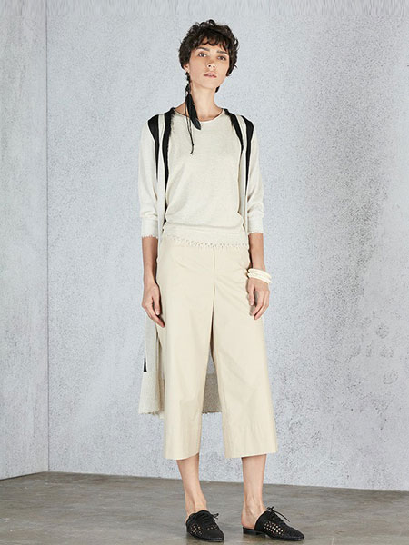 天纳吉儿女装品牌2019春夏潮流导向 时尚牛仔粗边浅色直筒 连衣裤