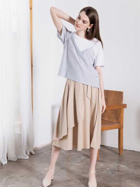 C3000女装品牌2019春夏新款时尚宽松圆领短袖系带雪纺衫
