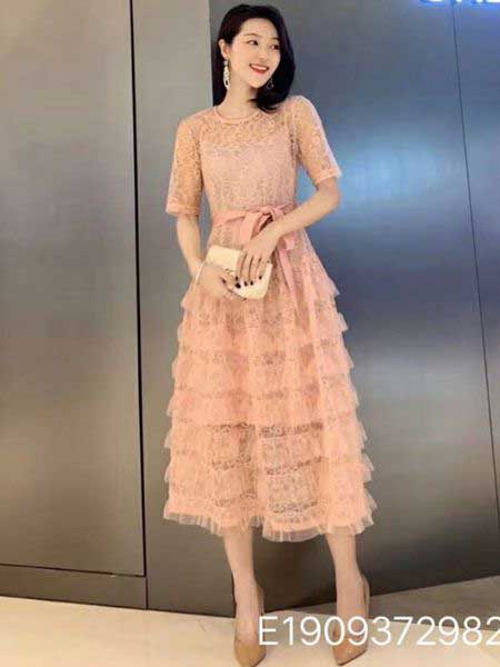 雨珊女装品牌2019春夏新款超仙甜美蕾丝蓬蓬蛋糕裙小众收腰显瘦连衣裙