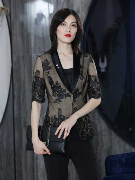 拉蒂赛LADESAIL女装品牌2019春夏新款韩版薄款短款西服职业气质百搭外套
