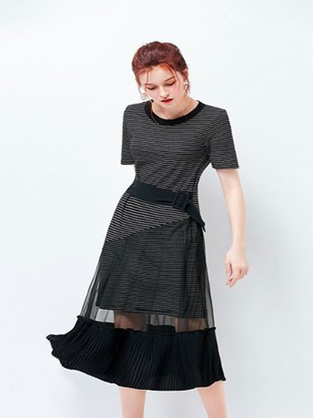 艾米女装品牌2019春夏韩版网纱拼接洋气减龄收腰显瘦过膝裙