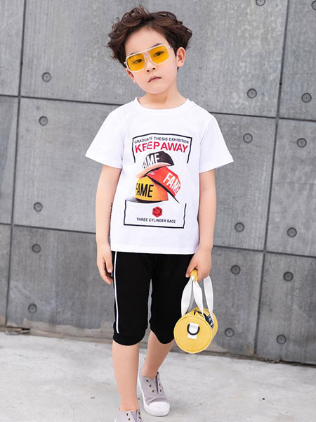 1+2=3童装品牌2019春夏儿童字母帽子T恤