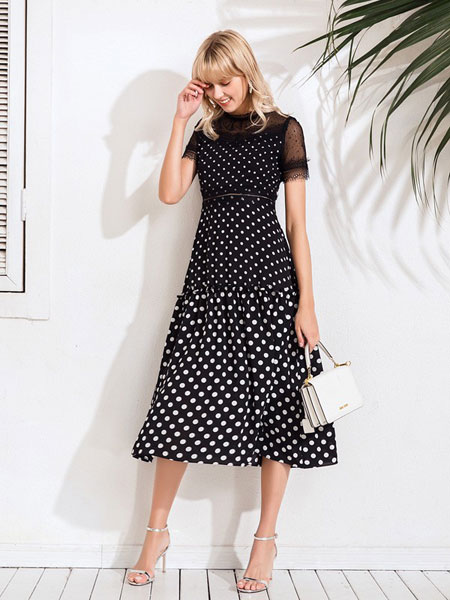 巴利女装品牌2019春夏高腰套头A字裙波点时尚修身连衣裙