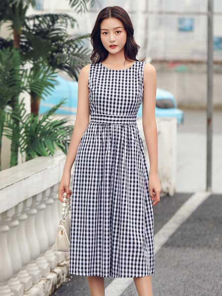 B P（Bella Party）女装品牌2019春夏新款韩版时尚修身显瘦格子连衣裙