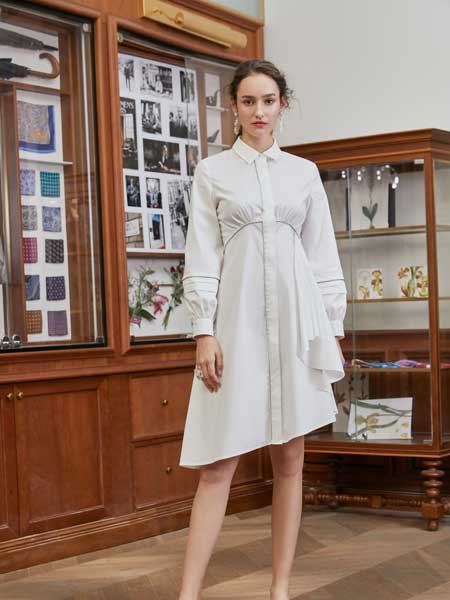 八月盛典女装品牌2019春夏新款白色收腰不对称斜下摆织带镶边中长裙
