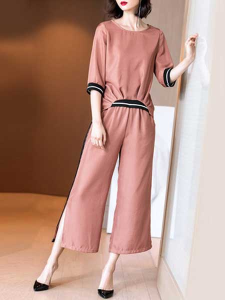 米思阳女装品牌2019春夏新款时尚休闲套装粉色减龄T恤宽松阔腿裤两件套