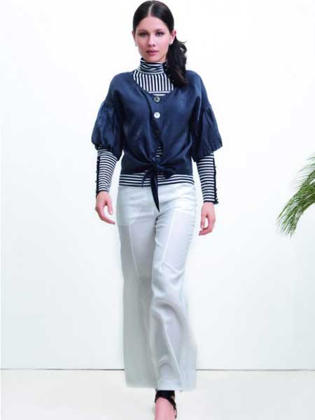 靓月女装品牌新款韩版修身显瘦高领条纹长袖打底衫