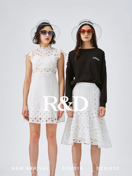 索典R&D女装品牌2019春夏重工蕾丝拼接 小飞袖连衣裙蕾丝裙