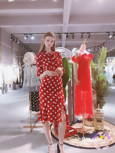 SUMPHER西玛菲迩女装品牌2019春夏新款时尚甜美气质优雅通勤七分袖连衣裙
