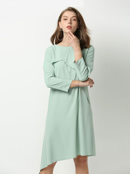 KENNY女装品牌2019春夏新款韩版纯色圆领纯色宽松气质针织连衣裙