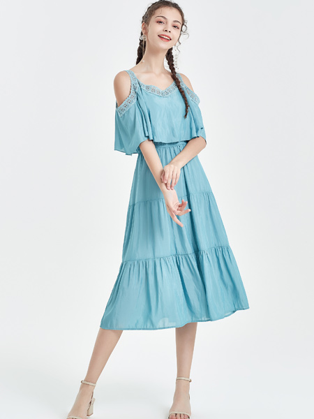 艾丽莎女装品牌2019春夏新款甜美复古很仙的法国小众过膝雪纺吊带裙连衣裙