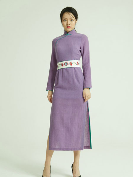 香莎女装品牌2019春夏新款紫色名媛气质长袖立领连衣裙中长款