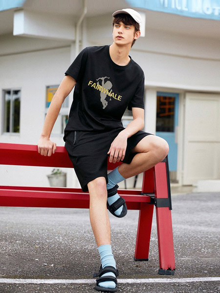 马克华菲男装品牌2019春夏新款纯棉圆领修身时尚印花短袖t恤