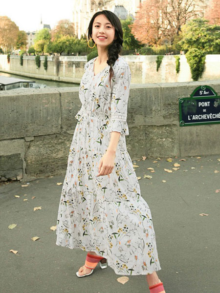 茵曼女装品牌2019春夏新款碎花纯棉荷叶边裙