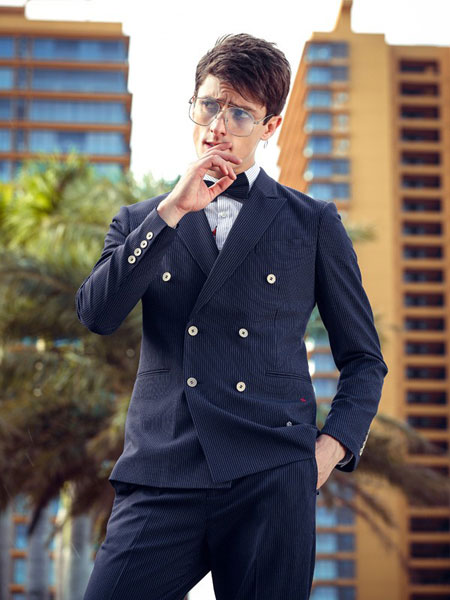 格度佐致男装品牌2019春夏韩版深蓝色双排扣条纹西服套装