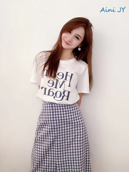 Aini JY女装品牌2019春夏新款时尚休闲字母短袖T恤+格子棉质半身裙两件套套装