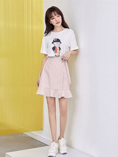 新一檬女装品牌2019春夏韩版不规则复古半身裙百搭中长款裙