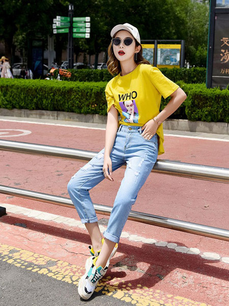 DAKA TRIP女装品牌2019春夏新款韩版宽松百搭印花短袖T恤