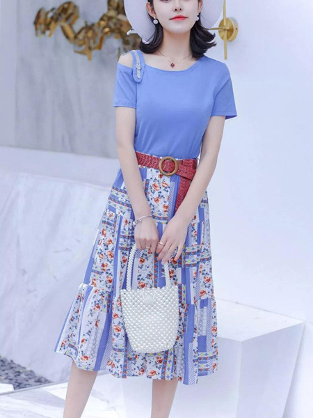 二号街角女装品牌2019春夏新款潮韩版时尚复古气质收腰显瘦个性连衣裙