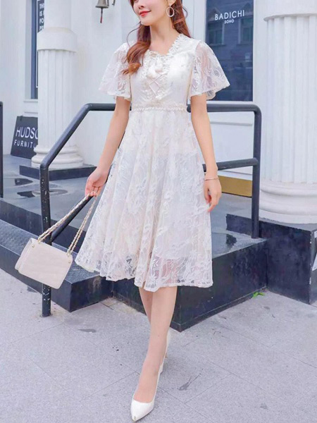 二号街角女装品牌2019春夏新款韩版气质显瘦洋气时尚蕾丝连衣裙