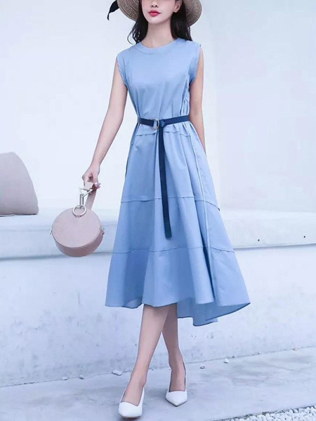 二号街角女装品牌2019春夏新款无袖圆领纯色修身连衣裙