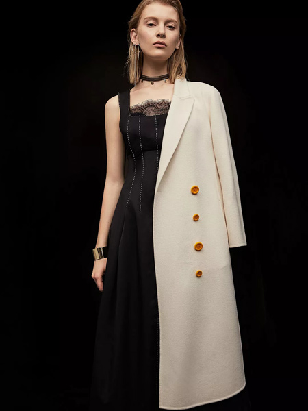 艾利欧女装品牌2019秋季新款时尚简约气质翻领收腰大摆显瘦长款外套
