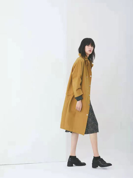 依丁可唯女装品牌2019秋季新款韩版时尚宽松大码中长款外套