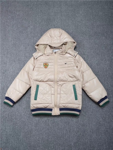 广州世通服饰有限公司服装批发品牌2019秋冬新品