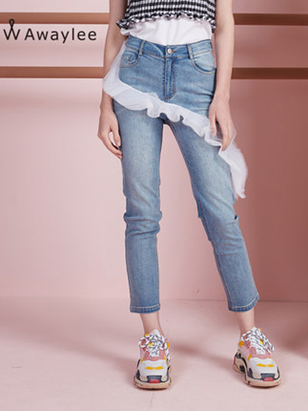 Awaylee女装品牌2019春夏新款白色网纱花边牛仔裤