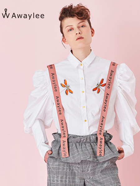 Awaylee女装品牌2019春夏新款蜻蜓刺绣短款白衬衫