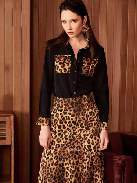 女装品牌2019秋季新款气质时尚洋气衬衫豹纹鱼尾半身裙子套装两件套